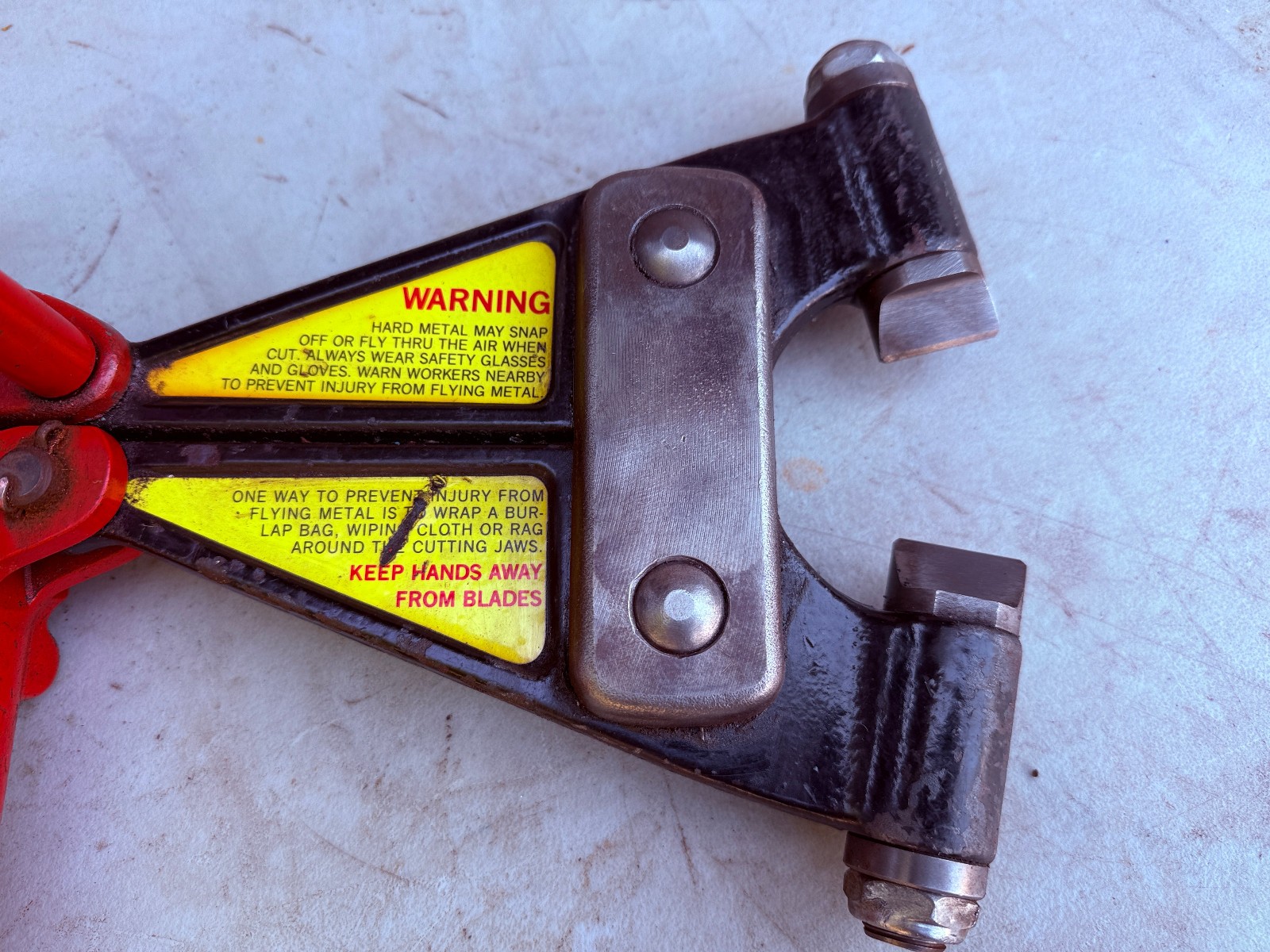 HKP Hydraulic Soft Nut Splitter w/ Cylinder – Needs Refill – 1780PQ 1713PQ