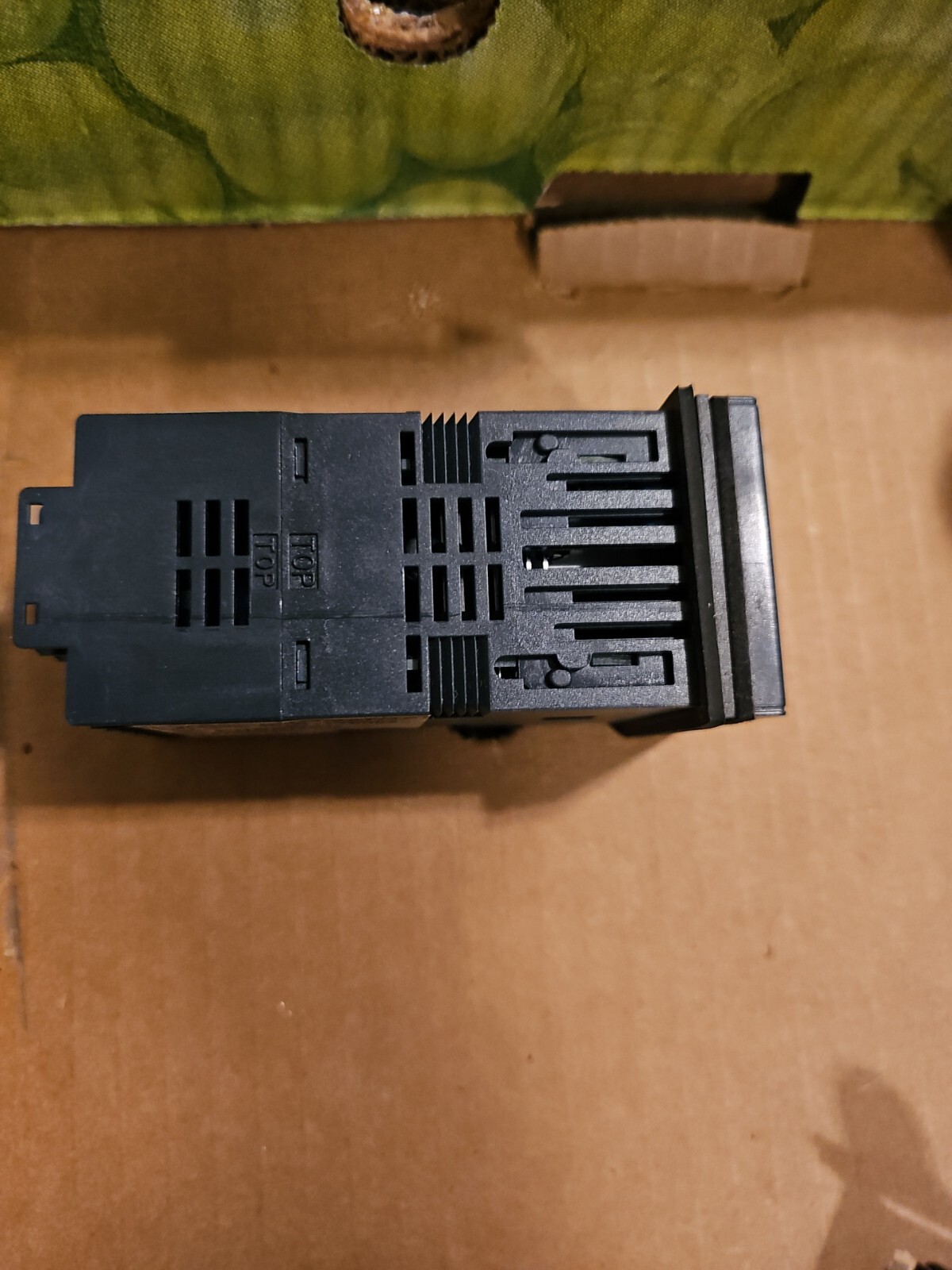 GEFRAN 600-R-D-R-0-1 version FW 2:09 F000060 100-240VAC 50/60HZ 8VA