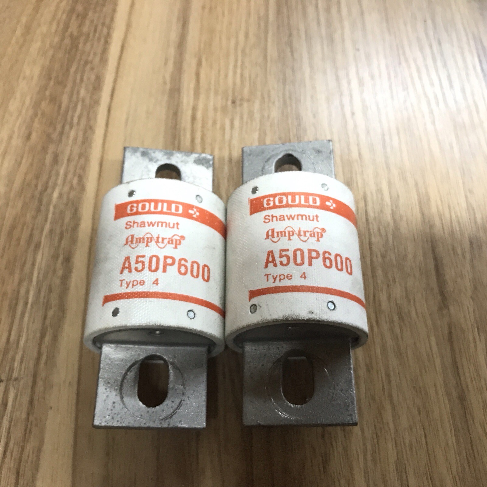 * LOT OF 2 * Gould A50P600 Shawmut Amp-trap Fuses, Type 4 Fuse