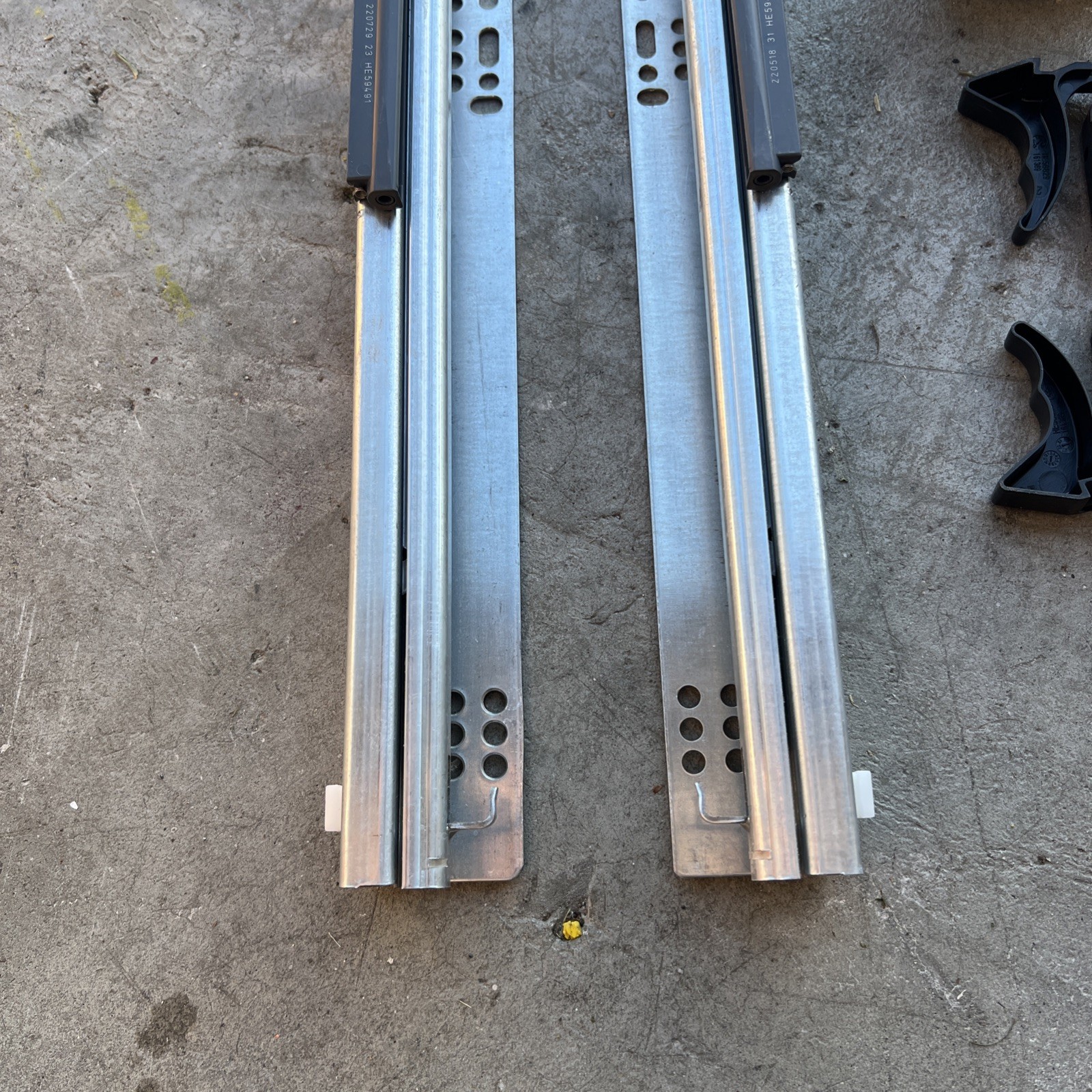 Everbilt 21″ Full Extension Undermount Soft Close Slide Set 1002 782 613