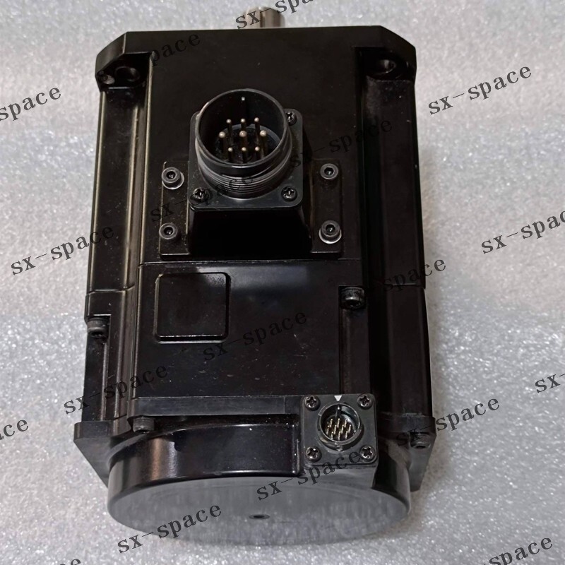 1PCS R88M-1M1K520TBS2 100% tested by DHL or fedex