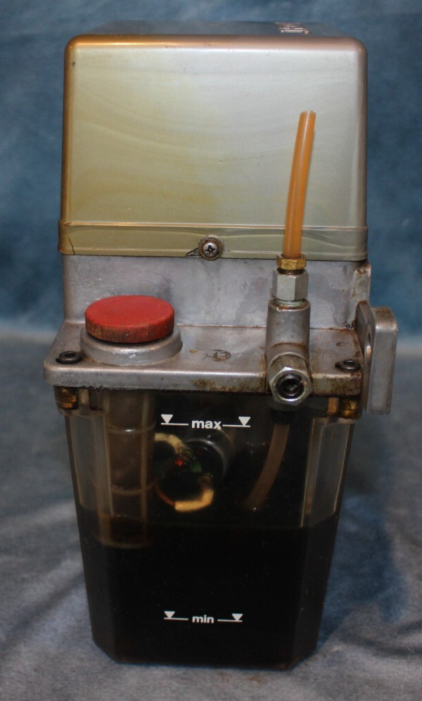 VOGEL LUBE PUMP AC100/200V “1 Year Warranty”