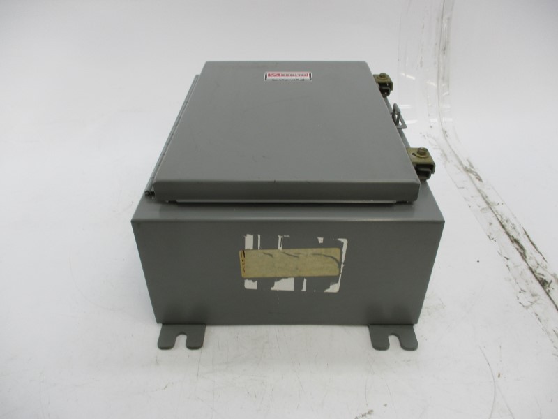 ZENITH CONTROLS MH32C 480VAC 30A NSNP