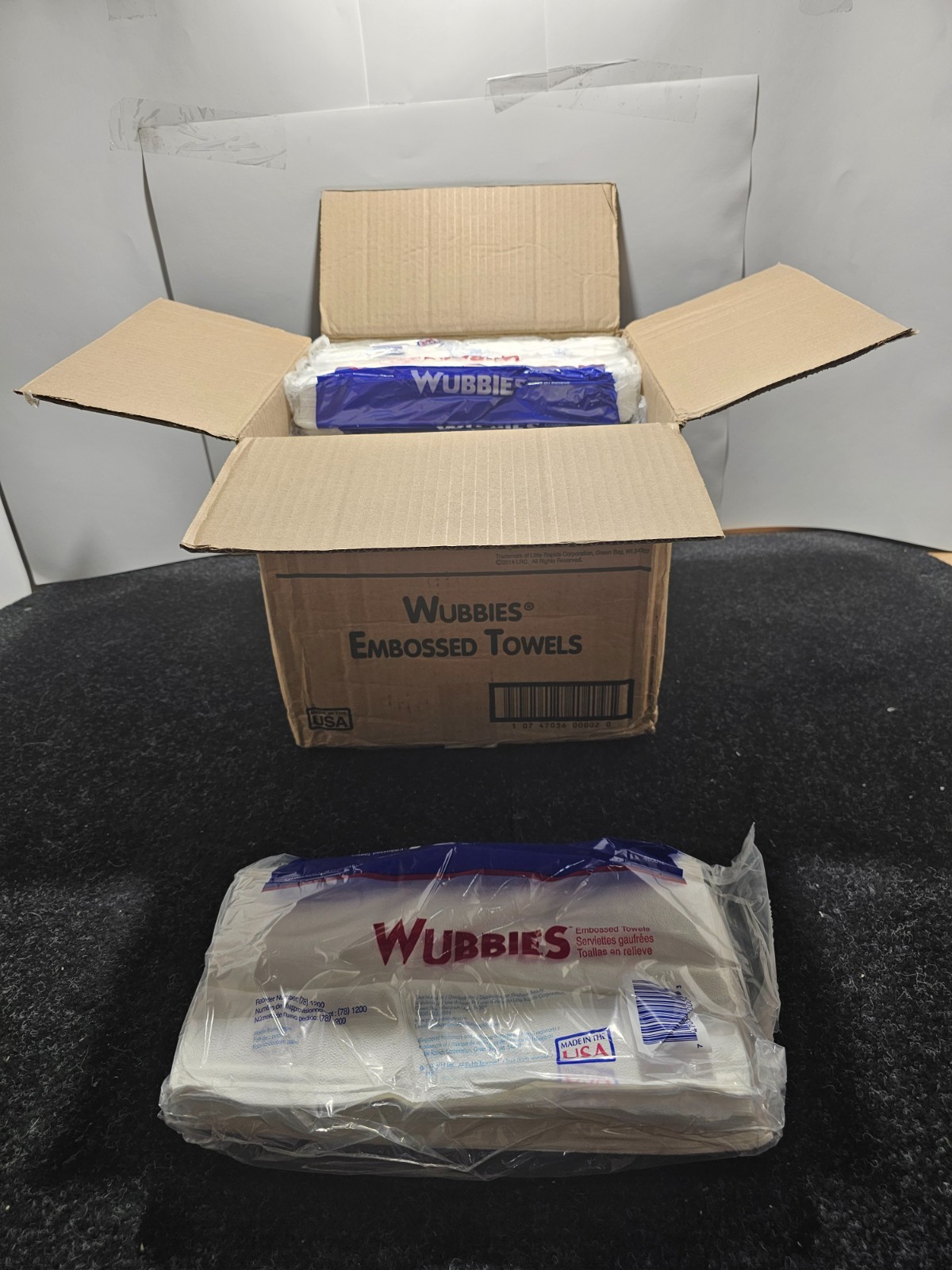 (QTY 500) Graham Beauty Wubbies 1200 12″ X 24″ 2 Ply Embossed Towels, Disposable