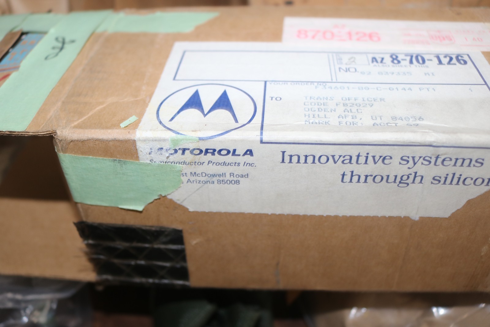 sleeve of 100 NOS Motorola SD1432H1 Microcircuit microchip