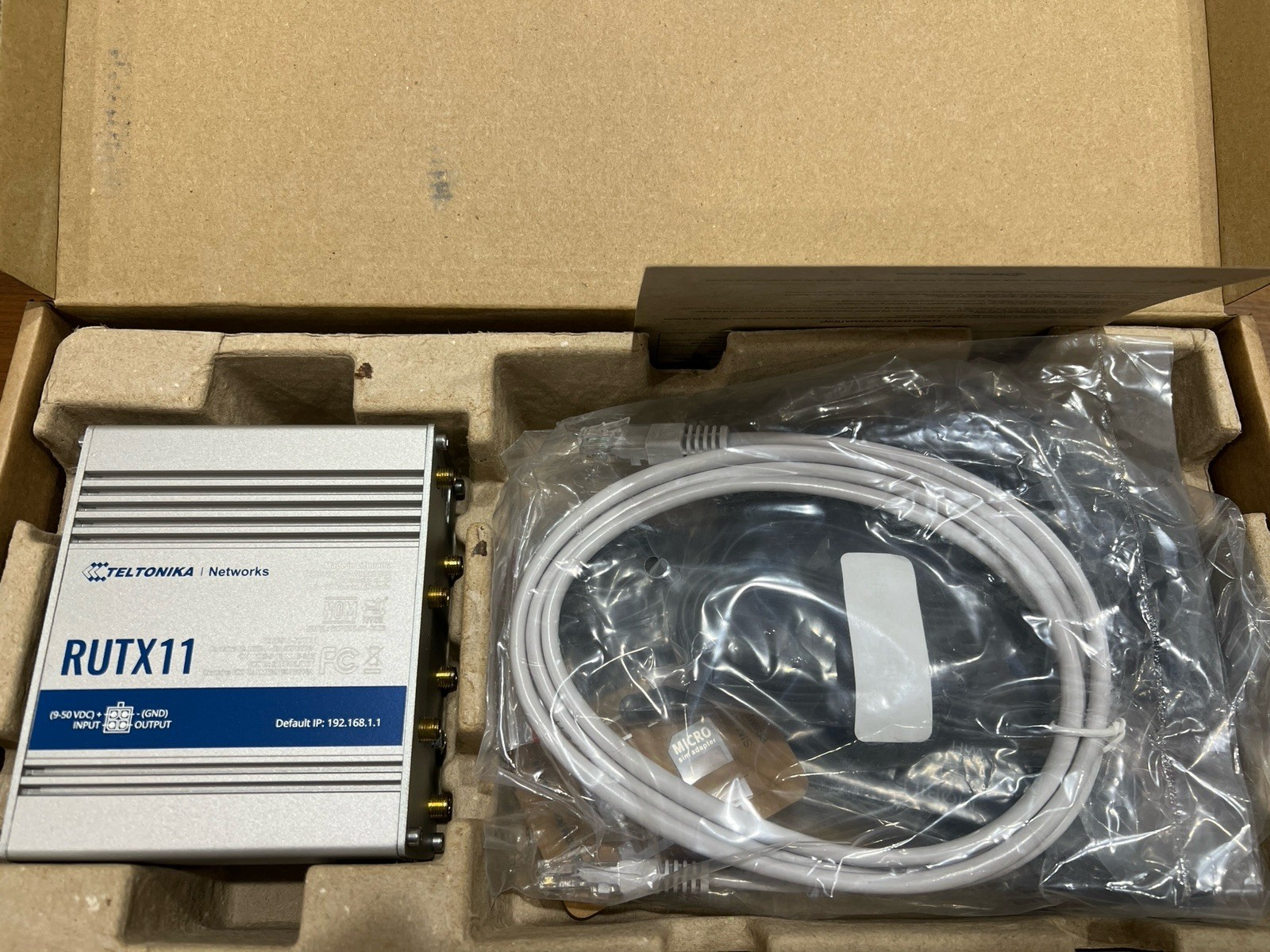 New Teltonika RUTX11 Industrial 4G LTE Cellular Router Gigabit