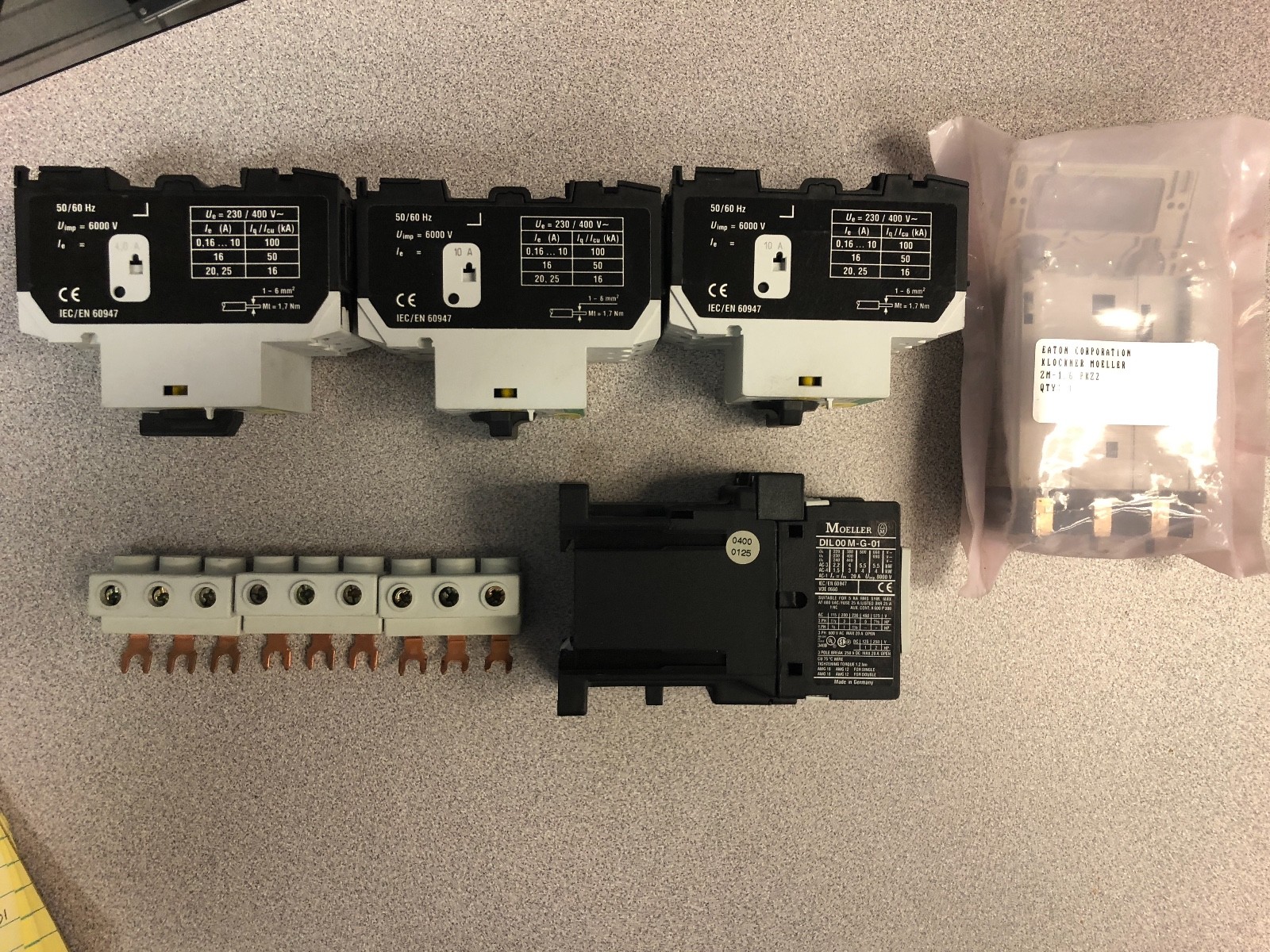 (8)pcs Moeller LOT ZM-1, 6-PKZ2 ,PKZMO-4,PKZMO-10 DIL00M-G-01, BK 25/3-PKZ 0
