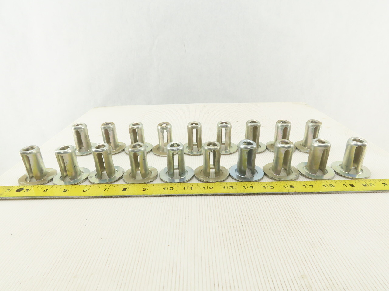 Danly 9-0815-16 Spring Retainer 2″ Diameter x 1-7/8″ Length Lot of 19