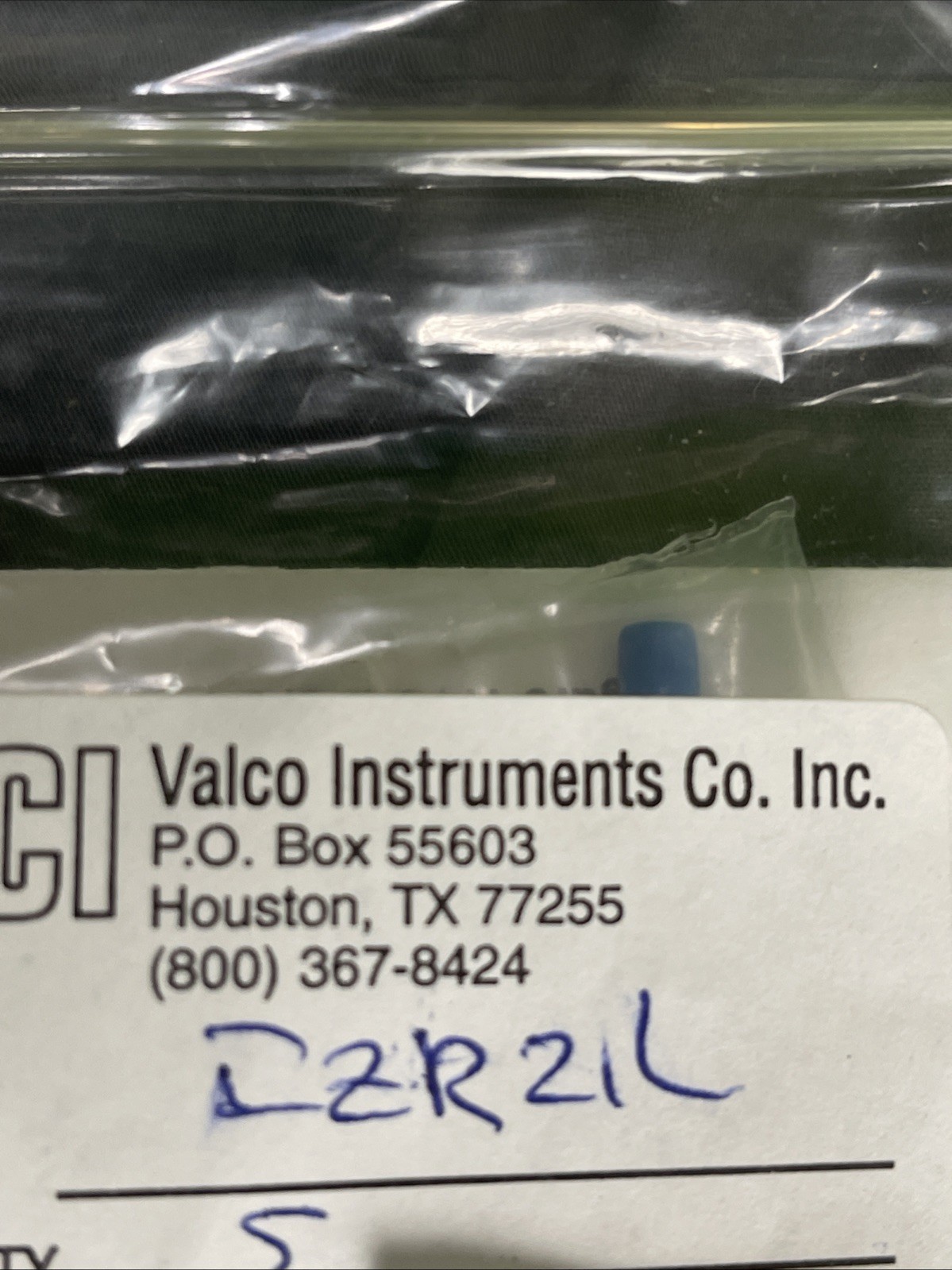 Vici Valco IZR21L – Internal Reducer, 1/8″-1/16″, 1mm bore