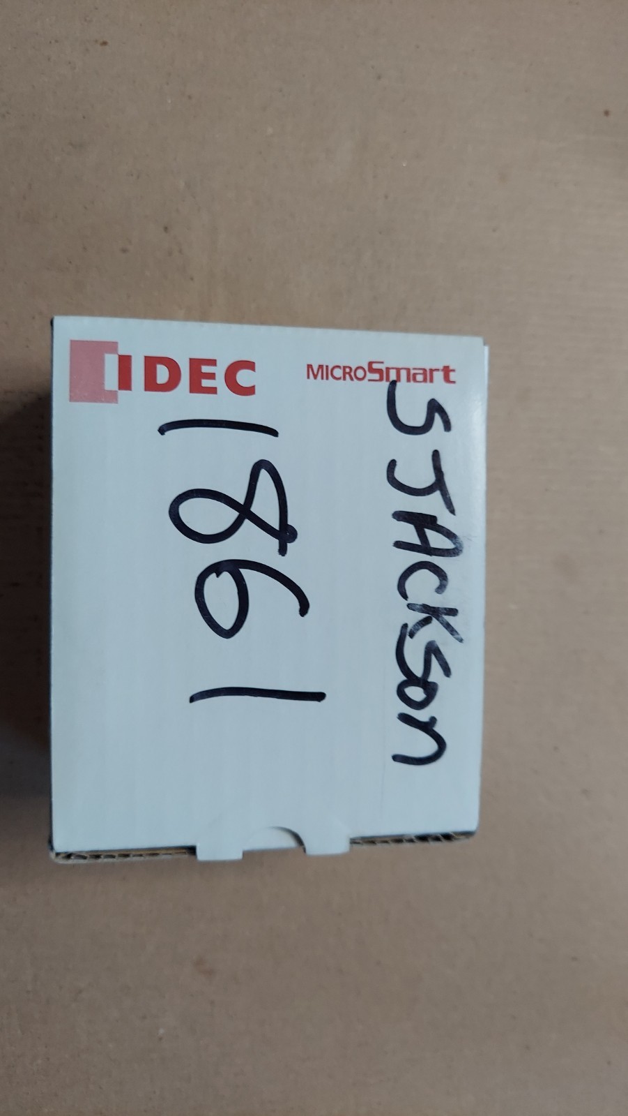 New Idec FC6A-R081 MicroSmart Digital Output Module
