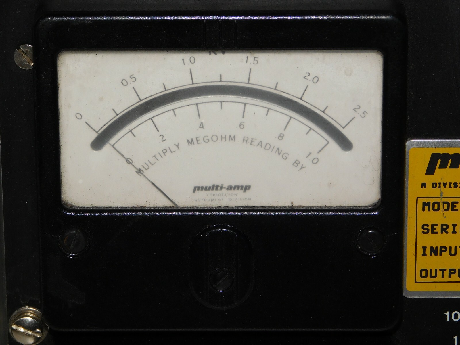 Multi Volt Multi Amp MG-25A Megaohm Test Meter Industrial Megohmeter Gauge Unit