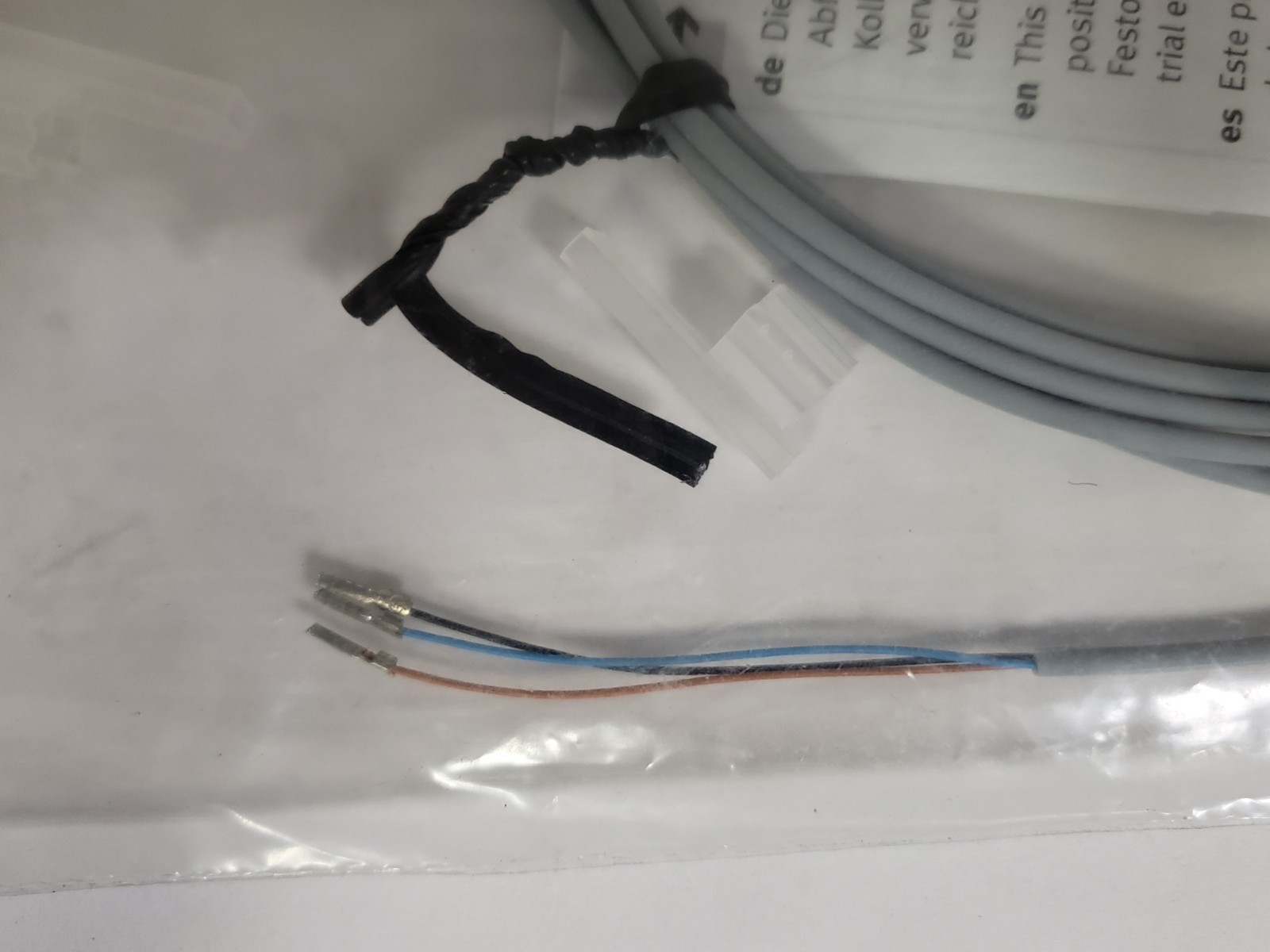 FESTO SMT-10M-PS-24V-E-2,5-L-OE PROXIMITY SWITCH PNP N.O. 3 WIRE