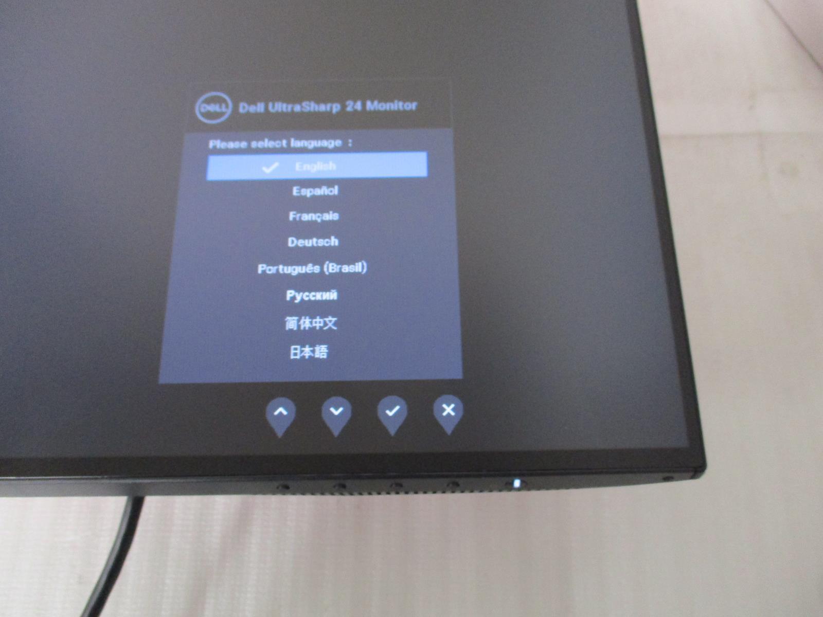 DELL U2419HC 24″ ULTRASHARP MONITOR WITH STAND AND CABLES