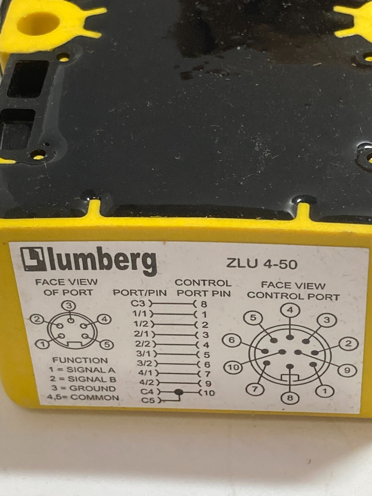 LUMBERG ZLU 4-50 DISTRIBUTION BOX 4 PORTS 10 POLE QUICK DISCONNECT NIB