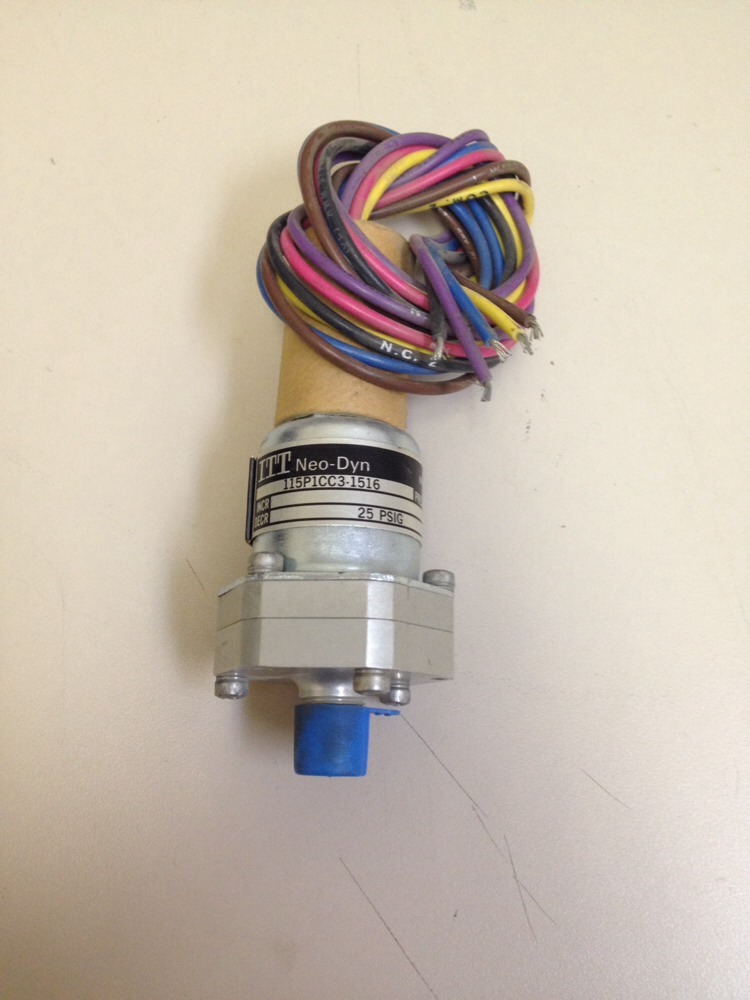 NEW // ITT NEO-DYN 115P1CC3-1516 1000 PSIG PRESSURE SWITCH
