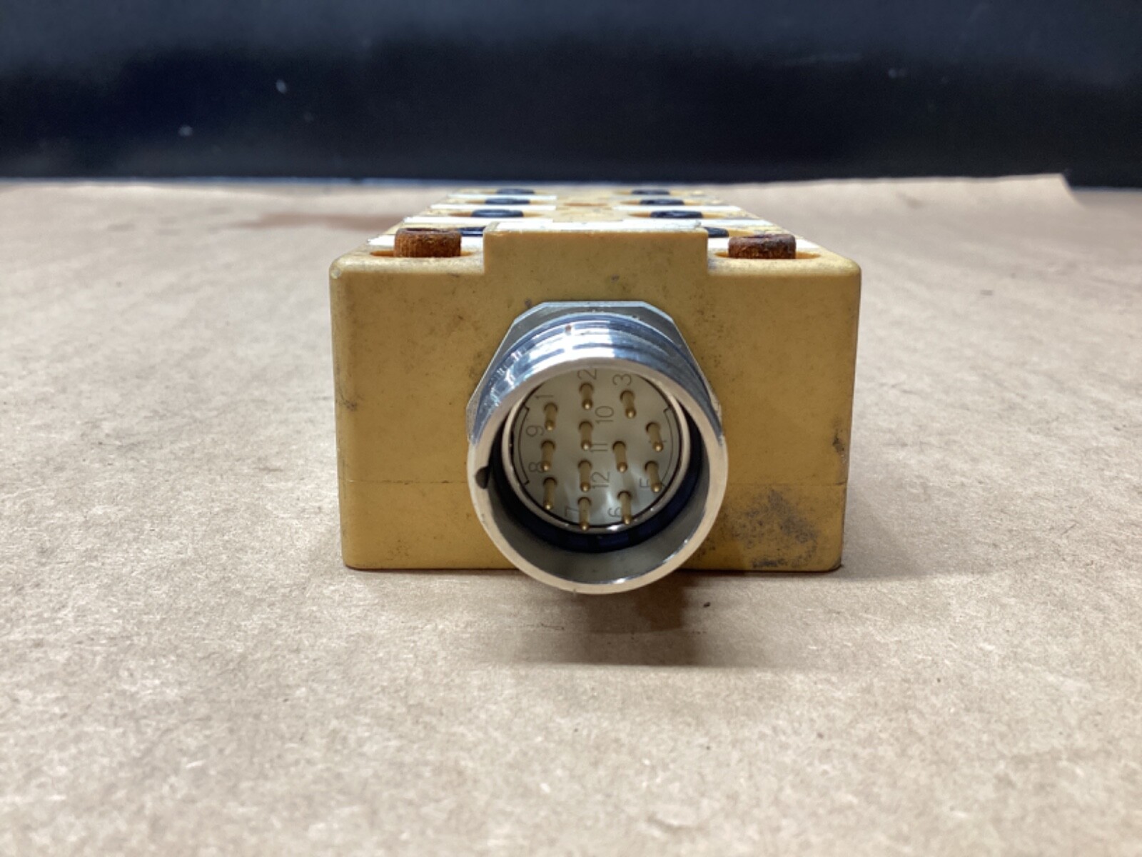 TURCK U7032 8-PORT JUNCTION BOX #110G18PR7