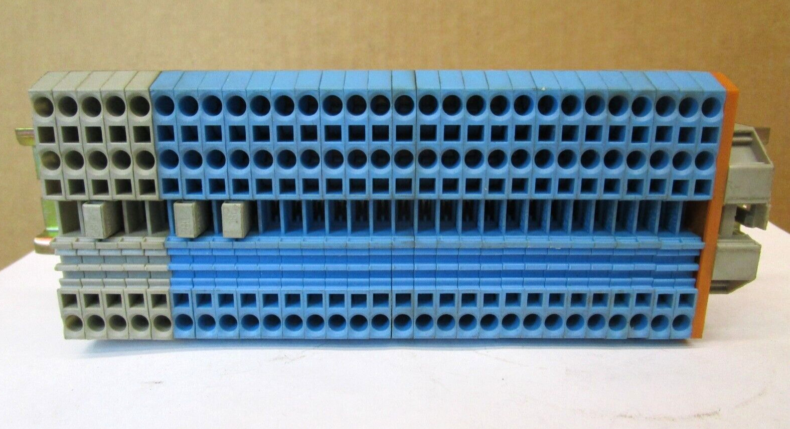 WAGO 249 WAGO 280 Blue x 24 Pcs WAGO 280 Gray x 5 Pcs w/ Rail 947-7-1 47075LR
