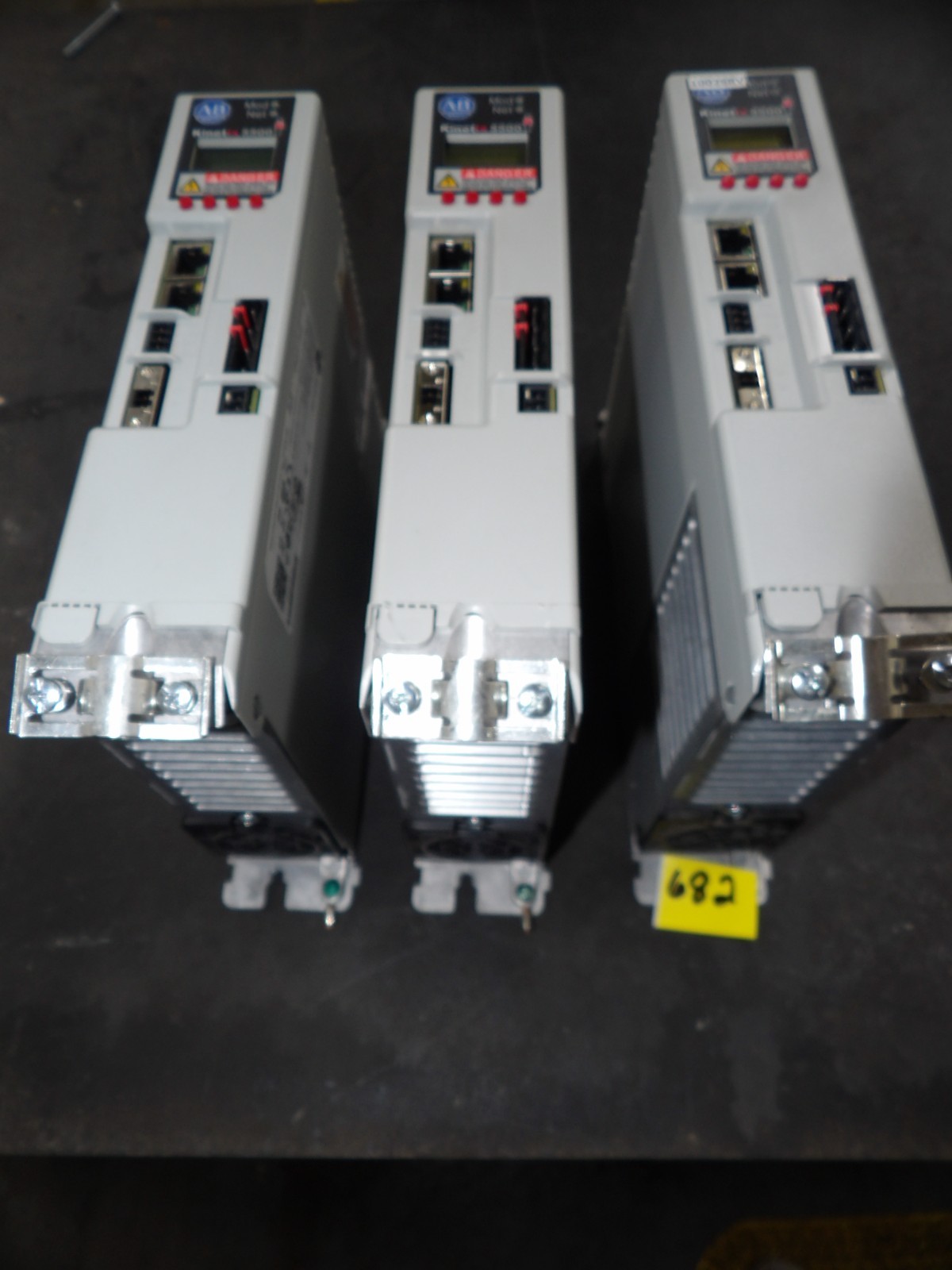 ALLEN-BRADLEY KINETIX 5500 2198-H015-ERS SERVO DRIVE