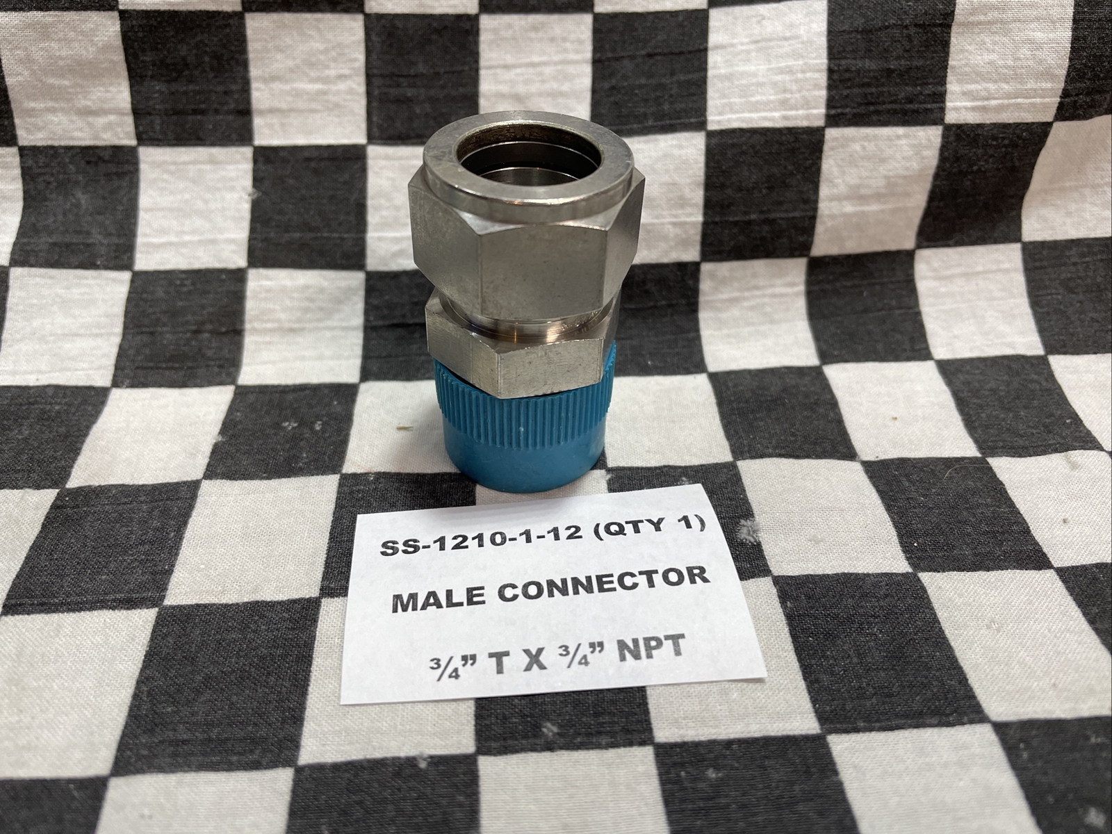 SWAGELOK MALE CONNECTOR 3/4″ T, SS-1210-1-12 & SS-1210-1-8, LOT OF 4 SHIPSAMEDAY