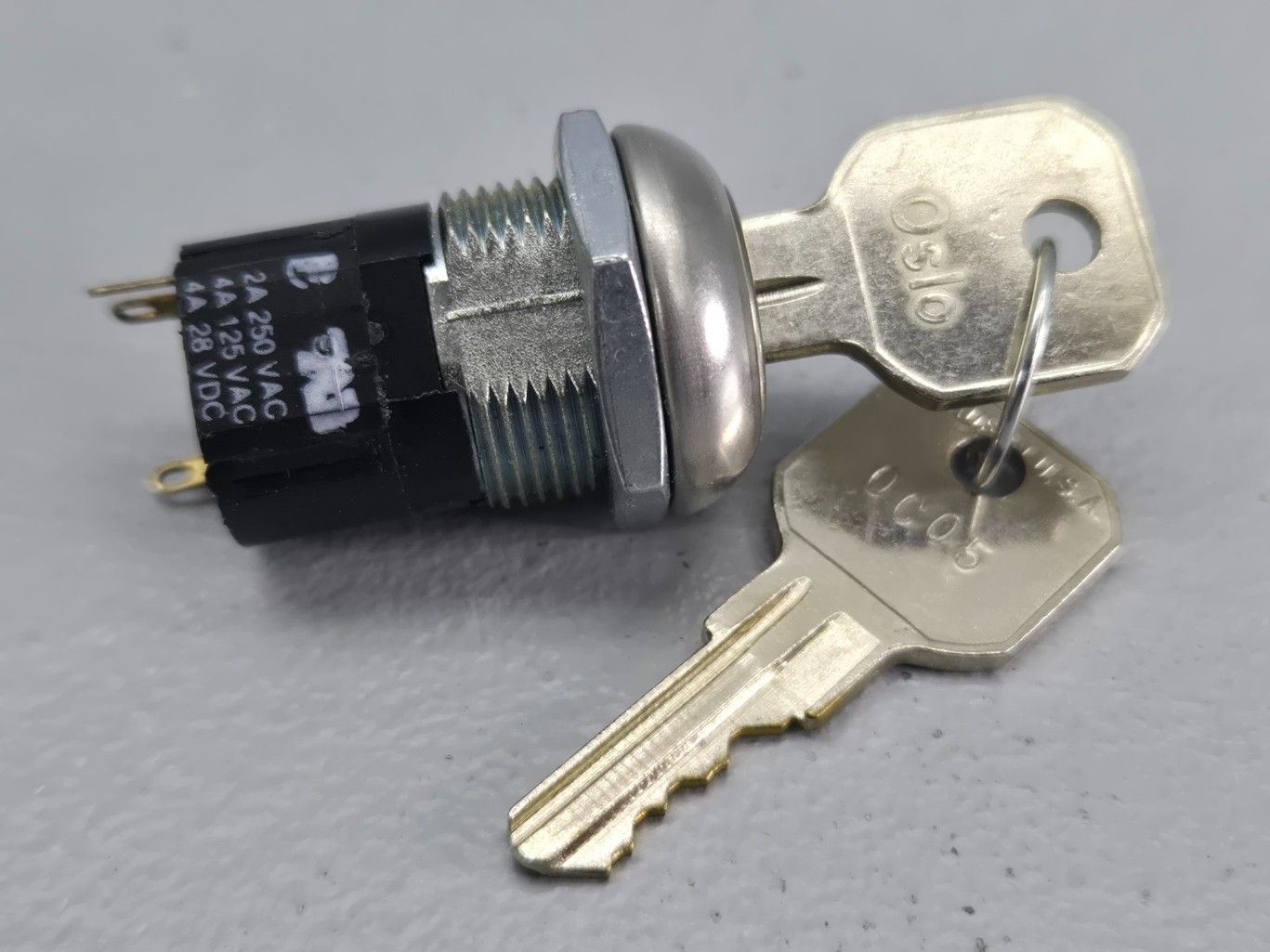 OSLO Key switch DPDT 2 position 2 Amp NOS