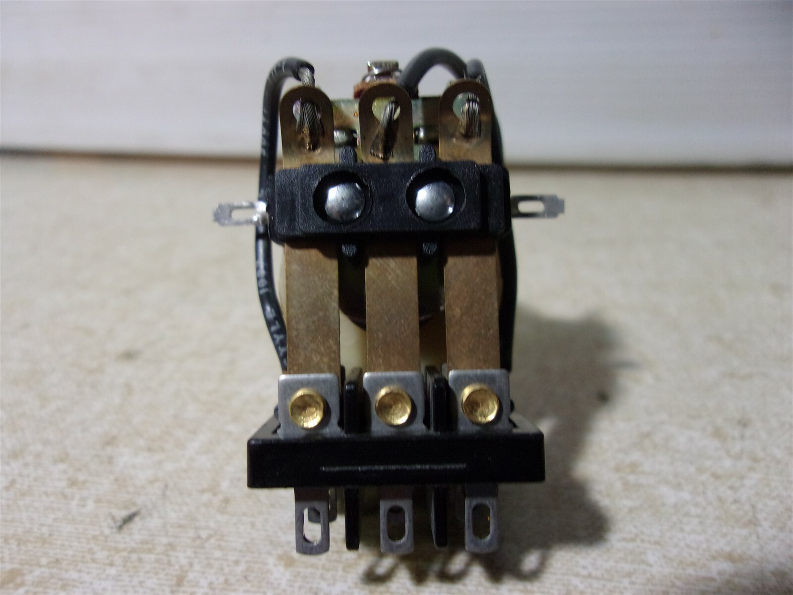 NEW Magnacraft W250X-10 Relay *FREE SHIPPING*