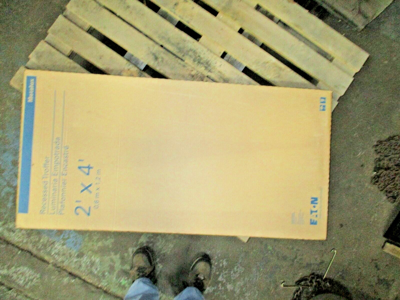 New Eaton Metalux 2′ x 4′ Recessed Troffer 24CZ-LD5-40-UNV-L835-CD1-U A7484ISU