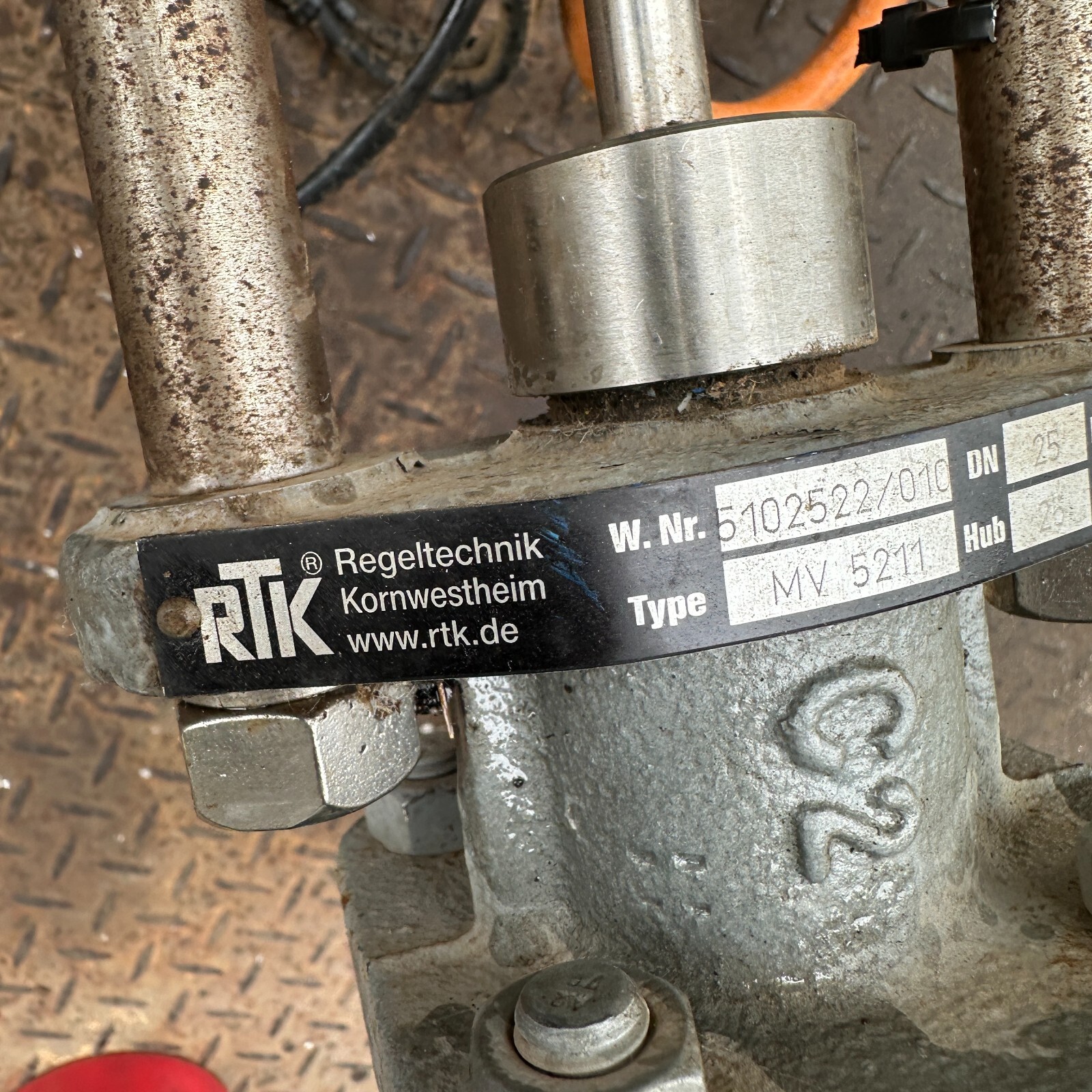 RTK MV5211 1″ inch DN25 250C Electric actuated control valve ST 5112-32 Actuator