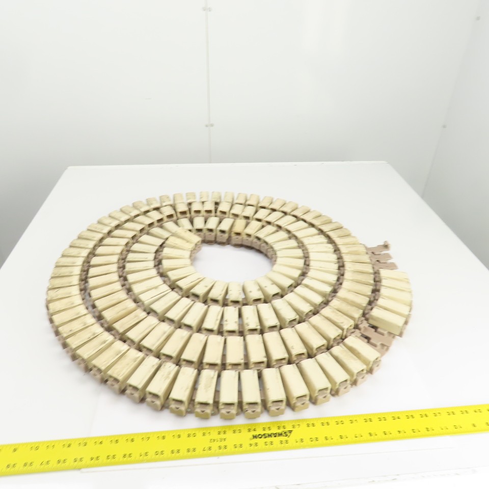 234″ L x 2-1/2″ W Side Flexing Table Top Conveyor Chain W/Soft Rubber Top