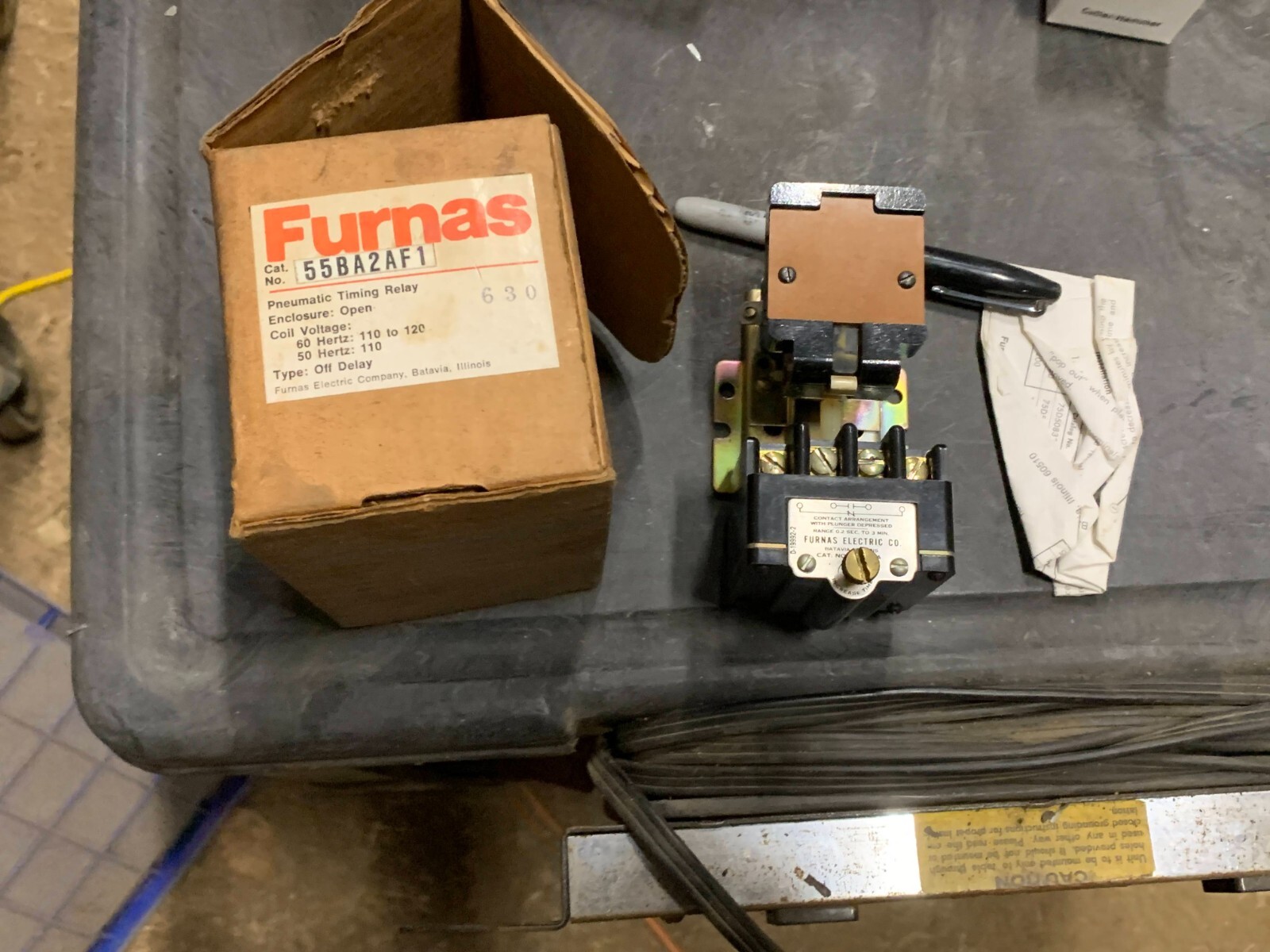 Furnas Pneumatic Timing Relay 60Hz:110-120V, 50Hz:110V Off Delay P/N 55BA2AF1