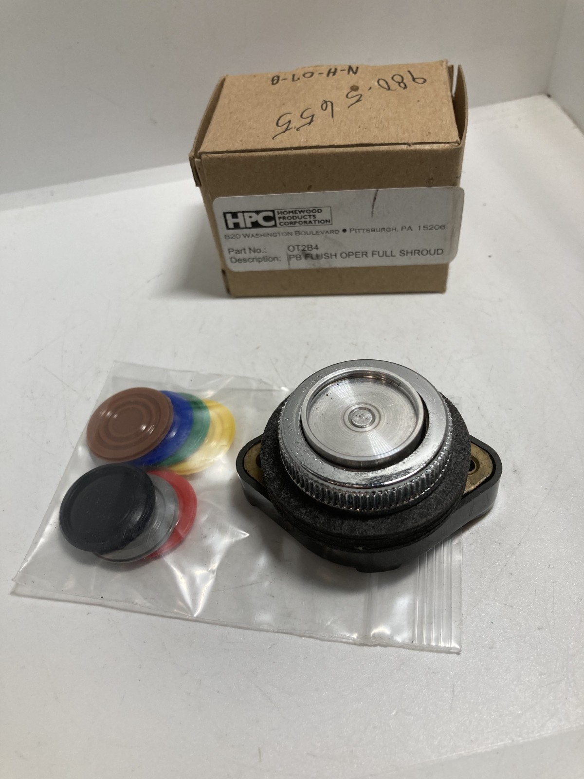 WESTINGHOUSE QT2B4 PUSHBUTTON OPERATOR UNIVERSAL 30MM ASSORTED COLORS NIB