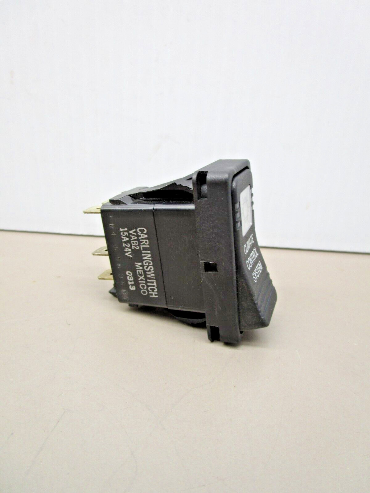Carling VAB2 Rocker Switch “Climate Control System” 4-Pole On-Off Illuminated