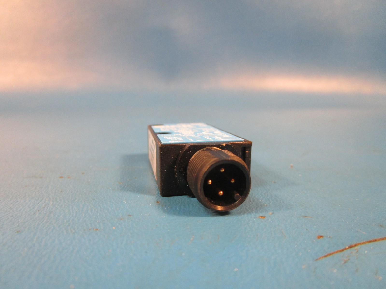 Sick WL9L-N430 Photoelectric Sensor, PHOTOELECTRIC SENSOR, REFLEX, NPN, POLARIZE