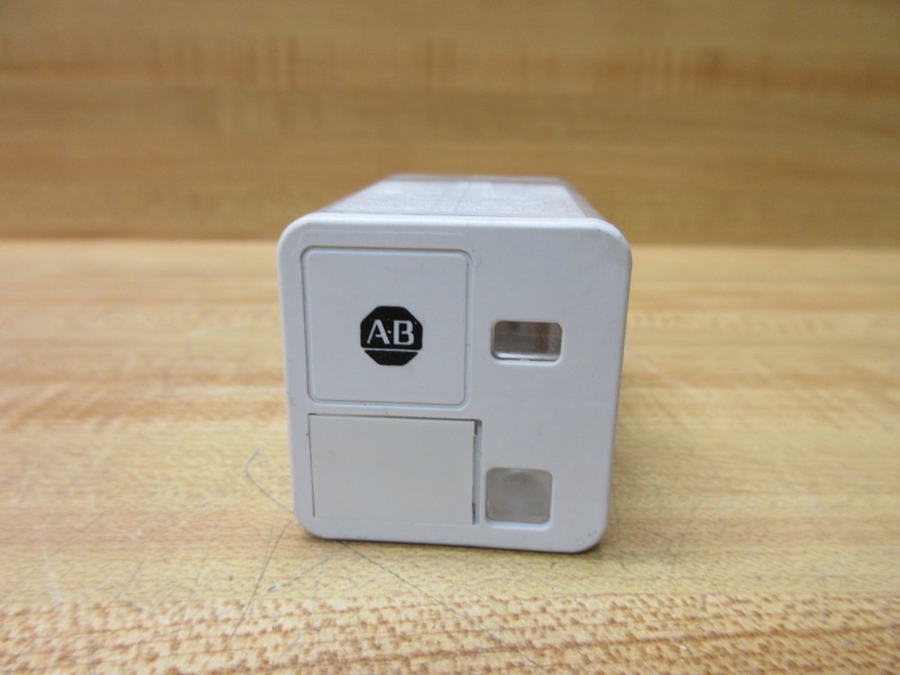 Allen Bradley 700-HB33Z24-24V DC Relay 700-HB33Z24-24VDC Series C