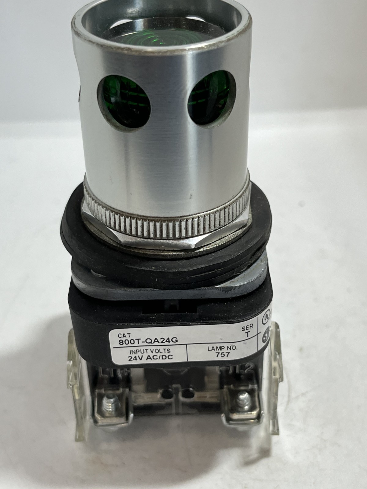 ALLEN BRADLEY 800T-QA24G PUSHBUTTON GREEN ILL 24VAC/DC 1NO/1NC SER T NNB