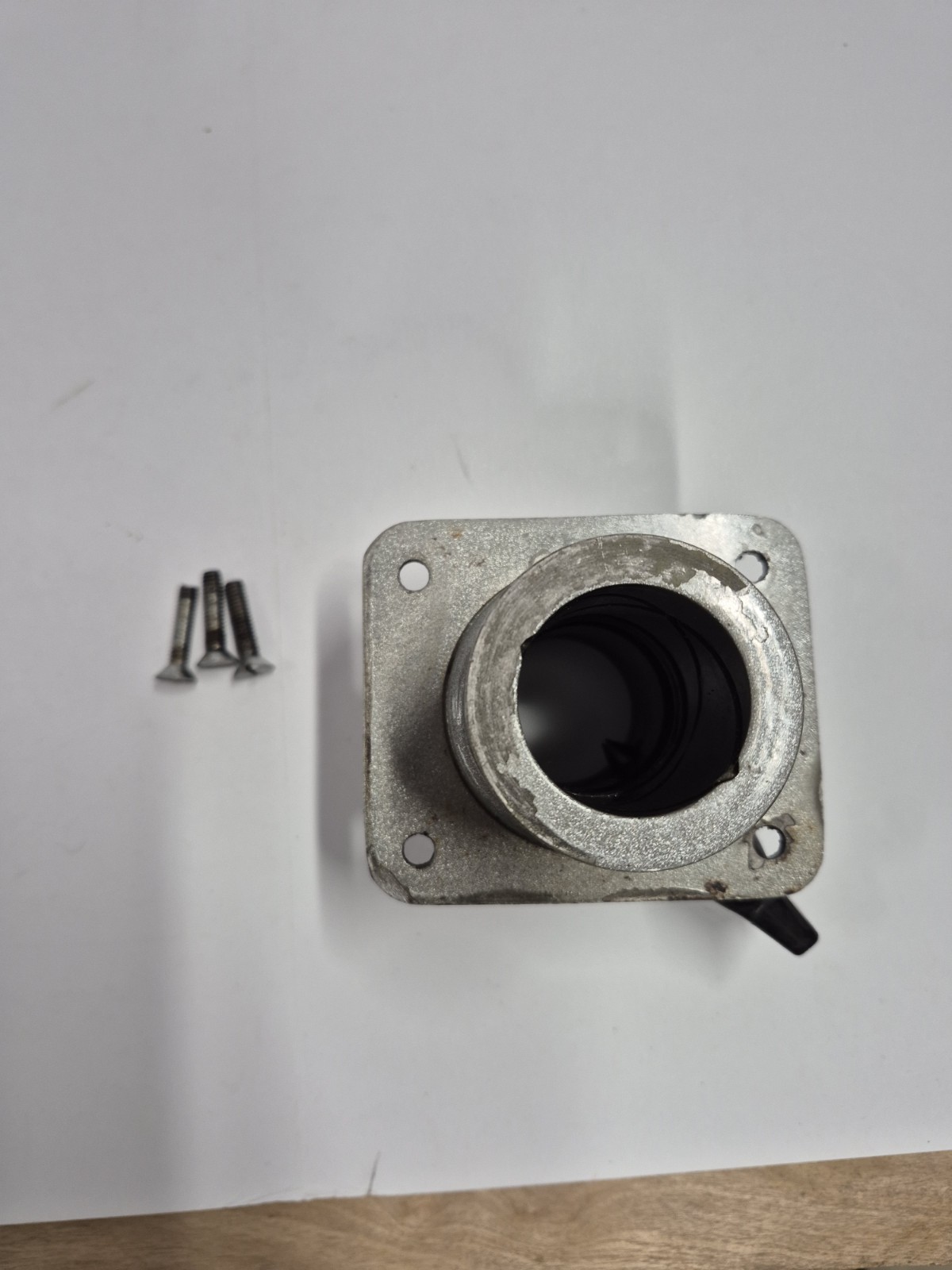 Hobart 20qt Mixer Hub Attachment – A200 – Part# 435047-4
