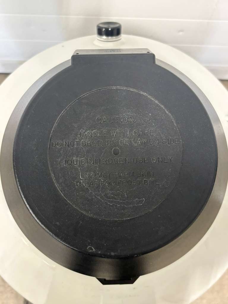 MVE XC47/11-6 Canister Specimen Sample Storage Tank