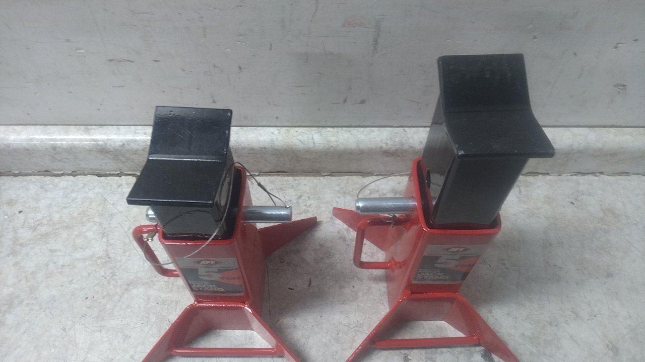 American Forge & Foundry 3305A 2 Pk 5 Ton Load Cap Medium Duty Safety Stand