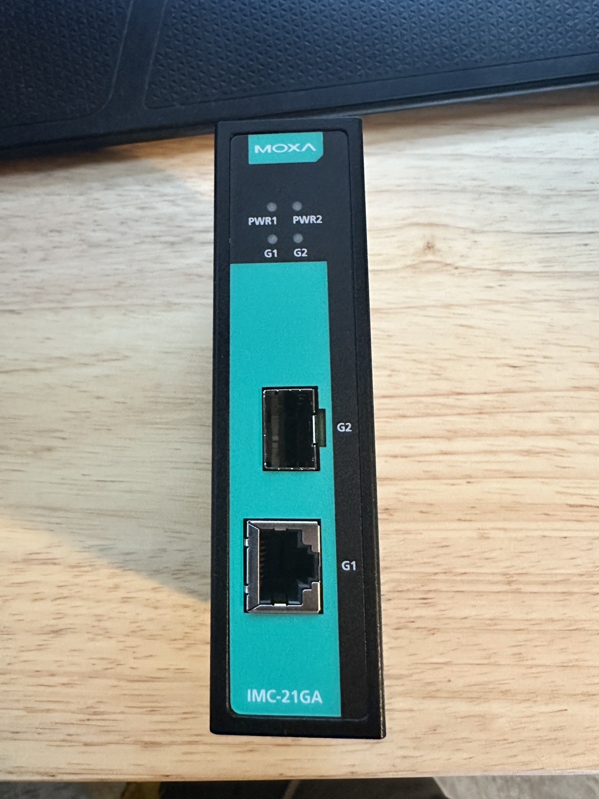 1PC MOXA IMC-21GA-T Wide-Temperature Gigabit Converter with SFP Slot