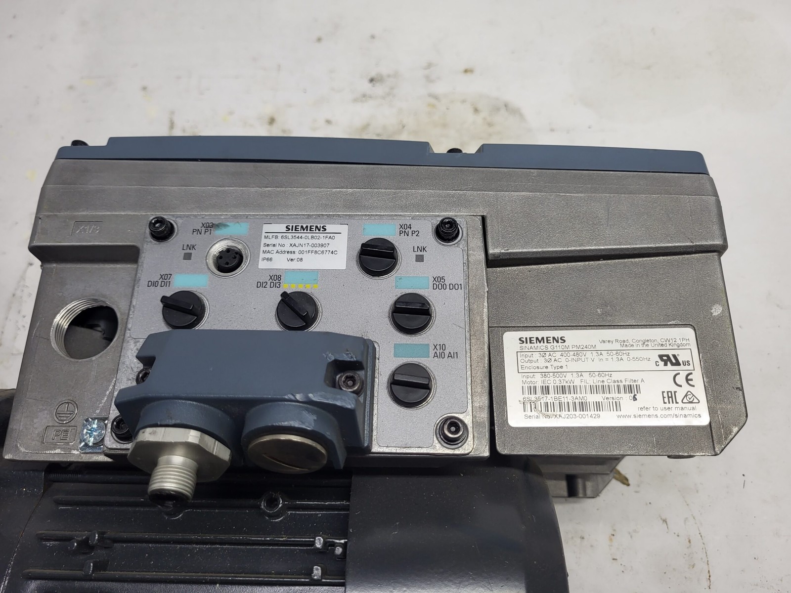 SIEMENS 2KJ3603-9CE11-9AW1-Z MOTOR 0.37kW 1695RPM w/ SINAMICS G110M PM240M DRIVE