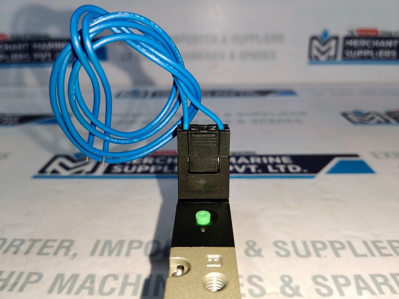 CKD 3KA110-D2 AC100V Pneumatic Solenoid Valve with Coil AC100V Press0.15-0.7MPa