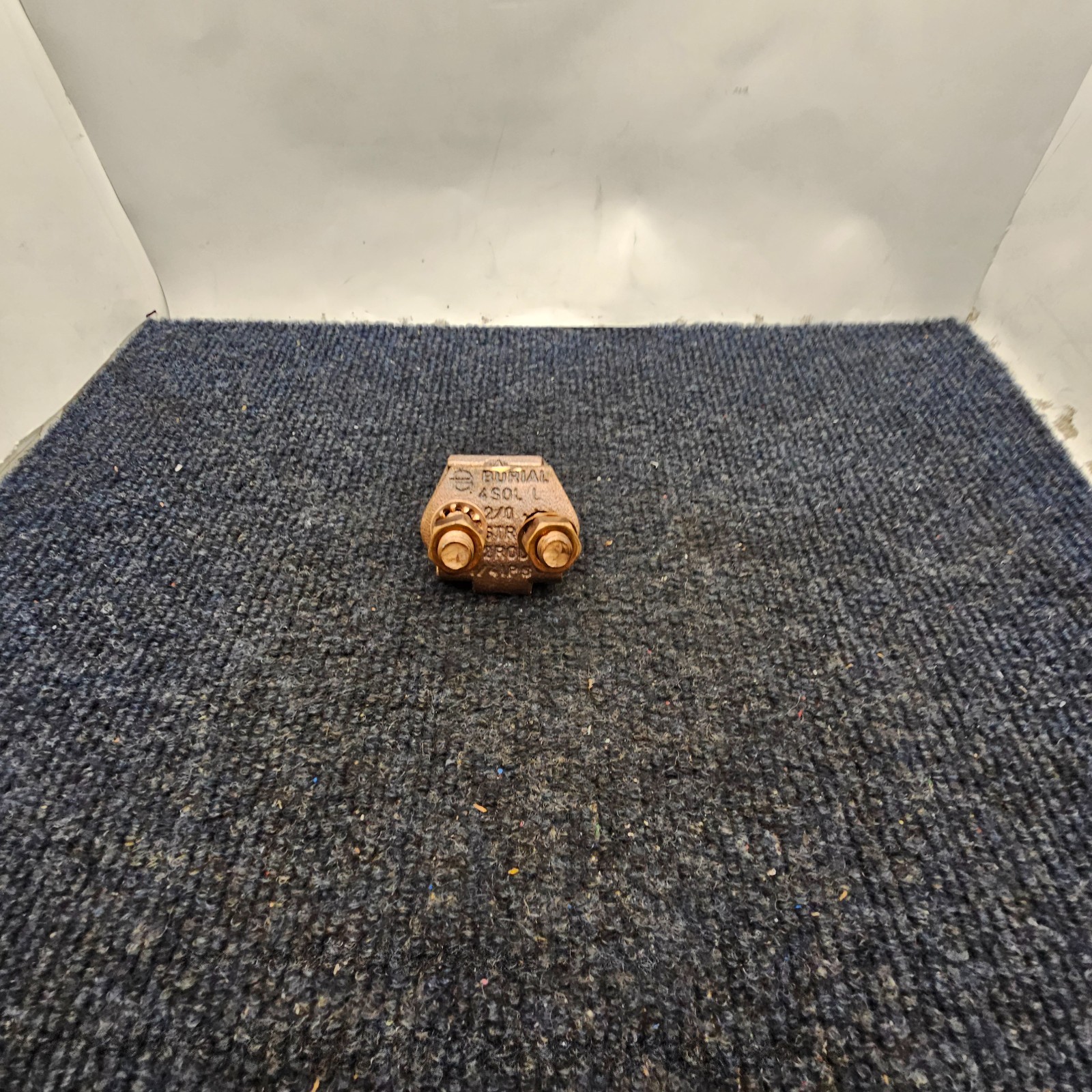 Burial Grounding Connector, Copper Alloy 4 SOL-2/0 STR 1/2 ROD 1/4 IPS