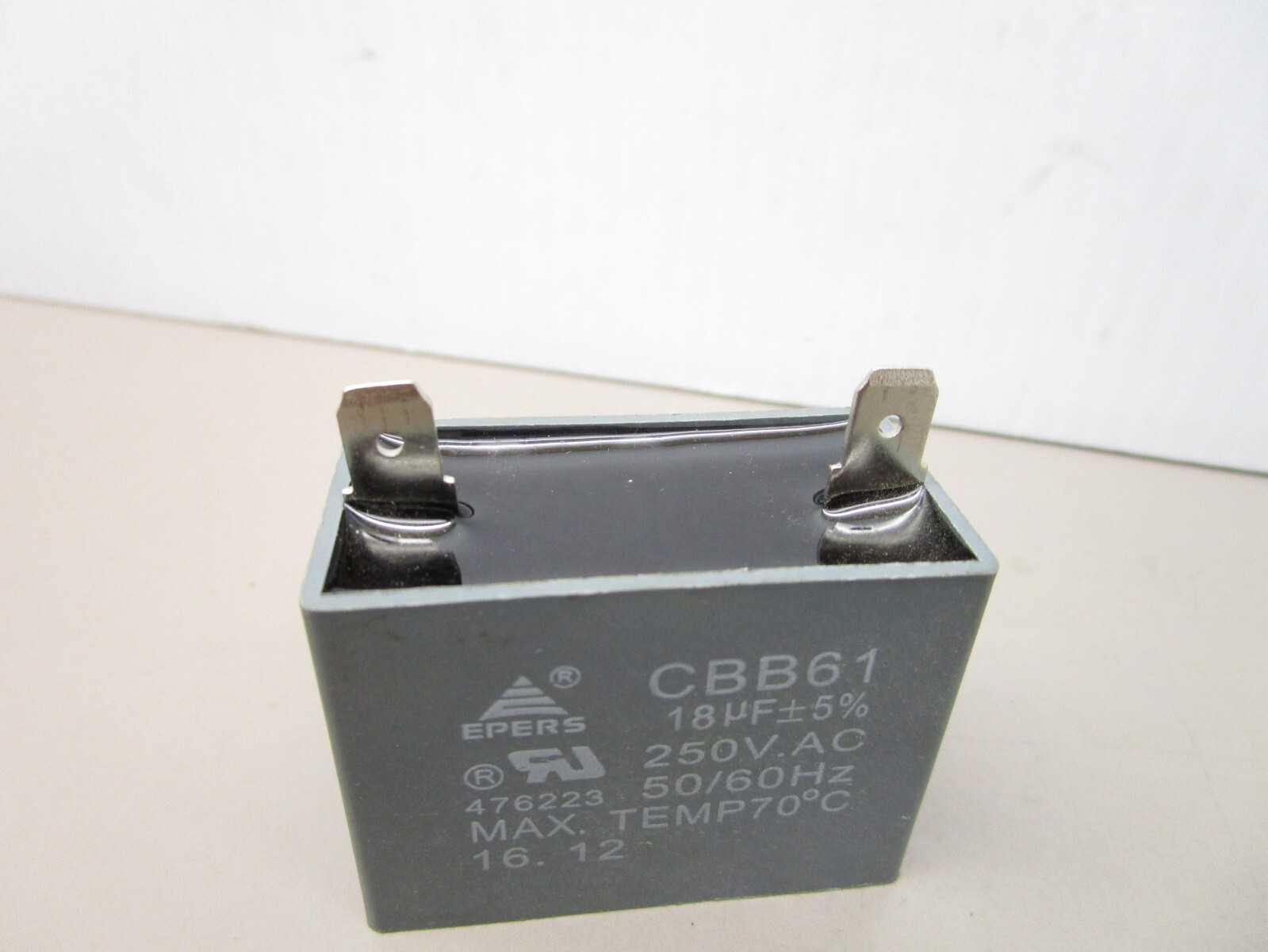 EPERS CBB61 Motor Start Capacitor 18uf 250vac 2-Pole
