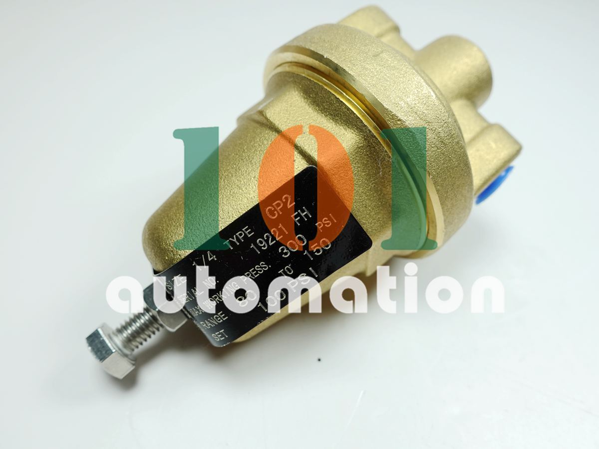 1PCS NEW FOR Air compressor pressure reducing valve 02250052-358