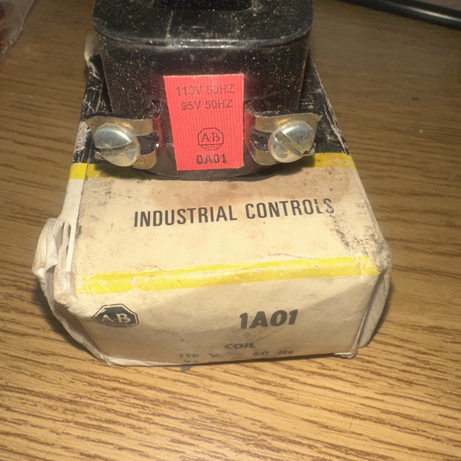 Allen Bradley 0A01 Operating Cal 95V 50Hz/110V 60Hz
