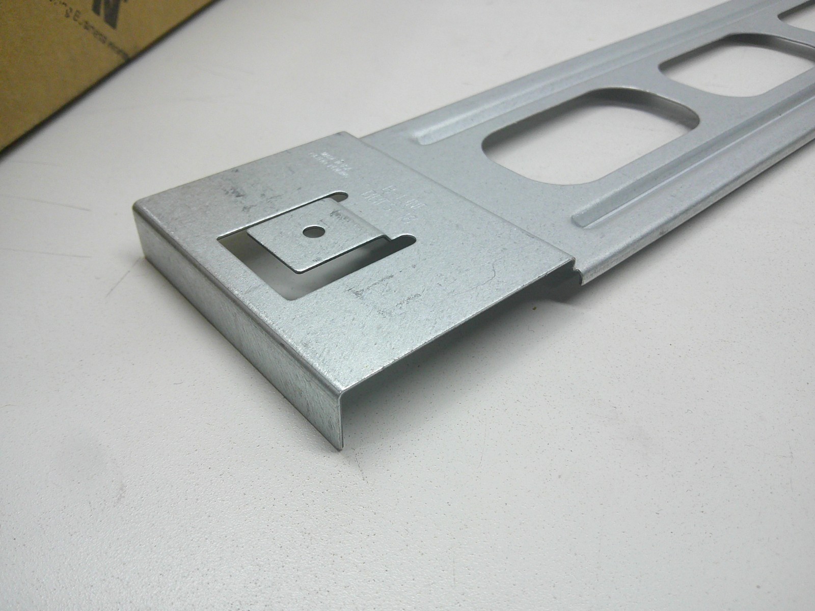 EATON B-LINE Series Box Mounting Bracket BBFS-18
