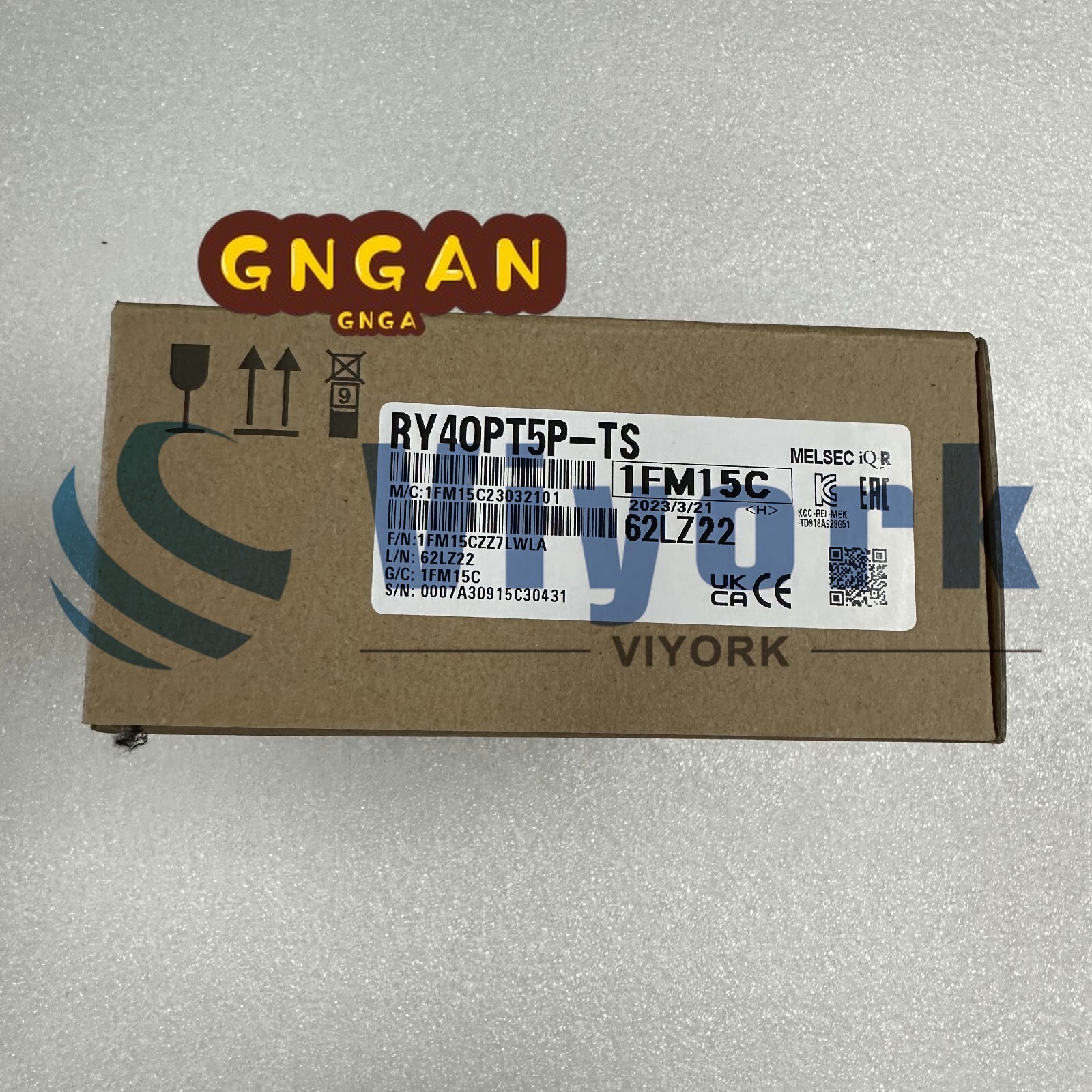 RY40PT5P-TS 1PCS NEW Mitsubishi PLC Module RY40PT5P-TS US free tax