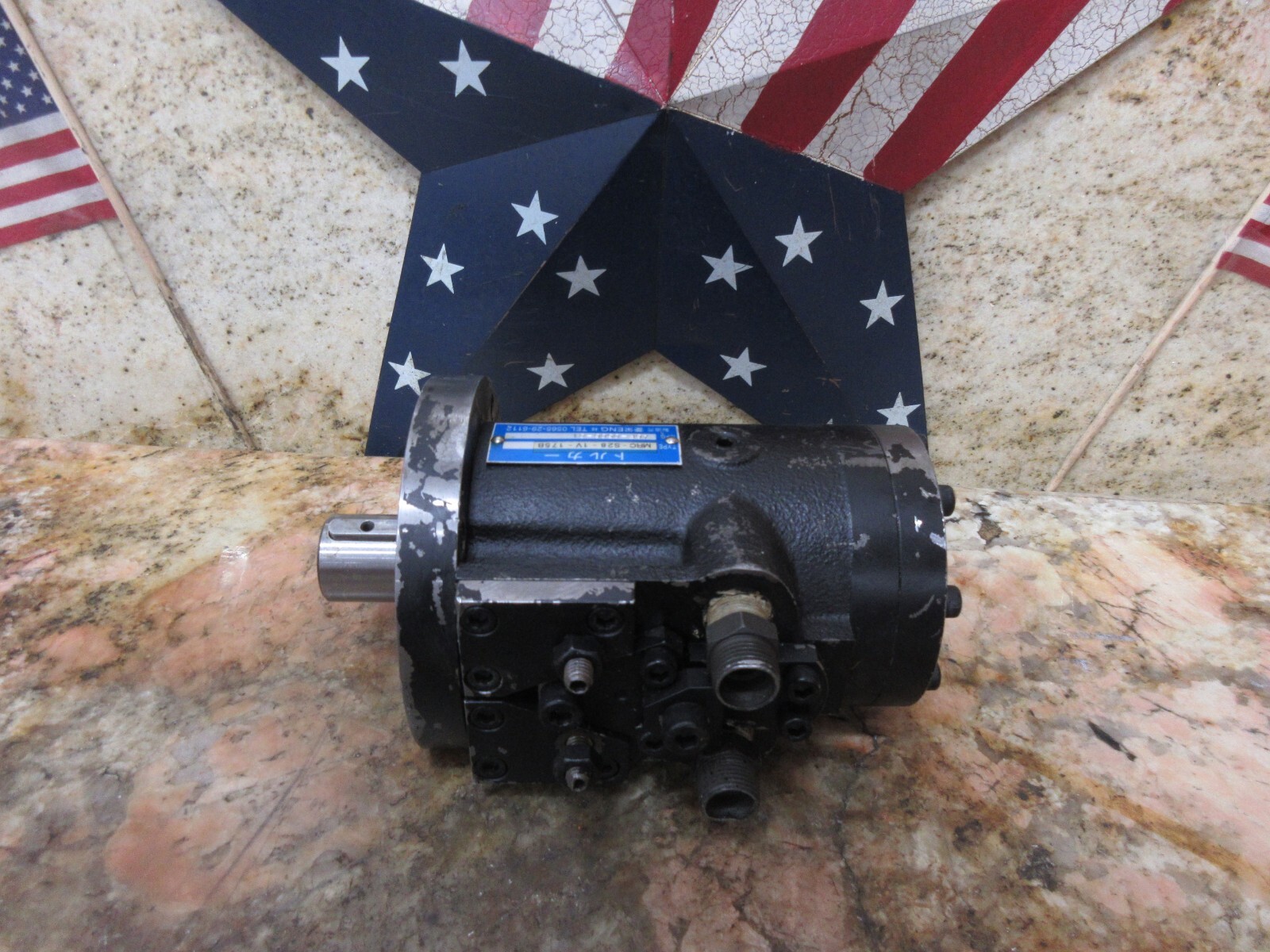 MATSUURA CNC MILL CITIZEN G16 HYDRAULIC PUMP MOTOR MRC-S28-1V-175B A6F-0506-01