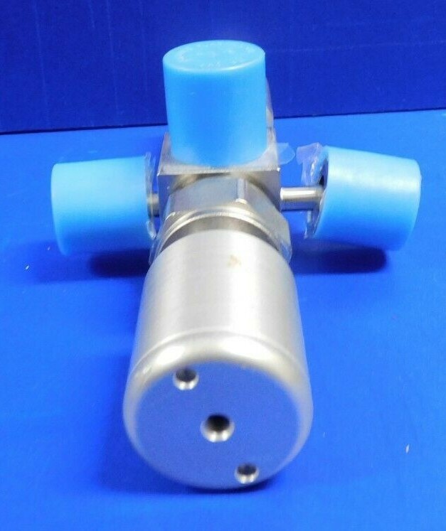 Swagelok 6L-M1D-222P-11 High Purity 2- Bellows Air Vavle 3-port Manifold 1/4″