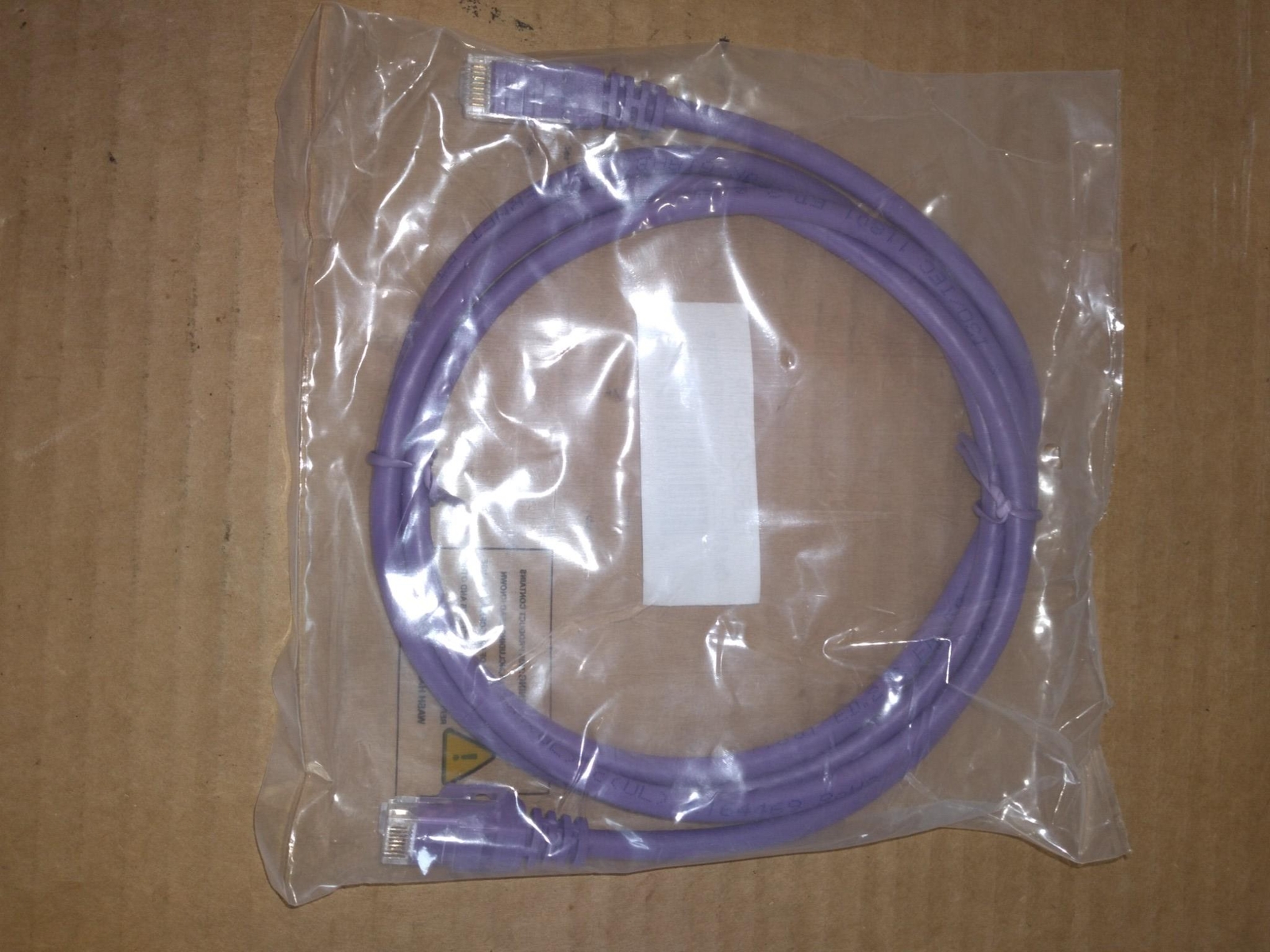 FER6E-005-PUR CAT.6 MOLDED PATCH CORD 5FT PURPLE