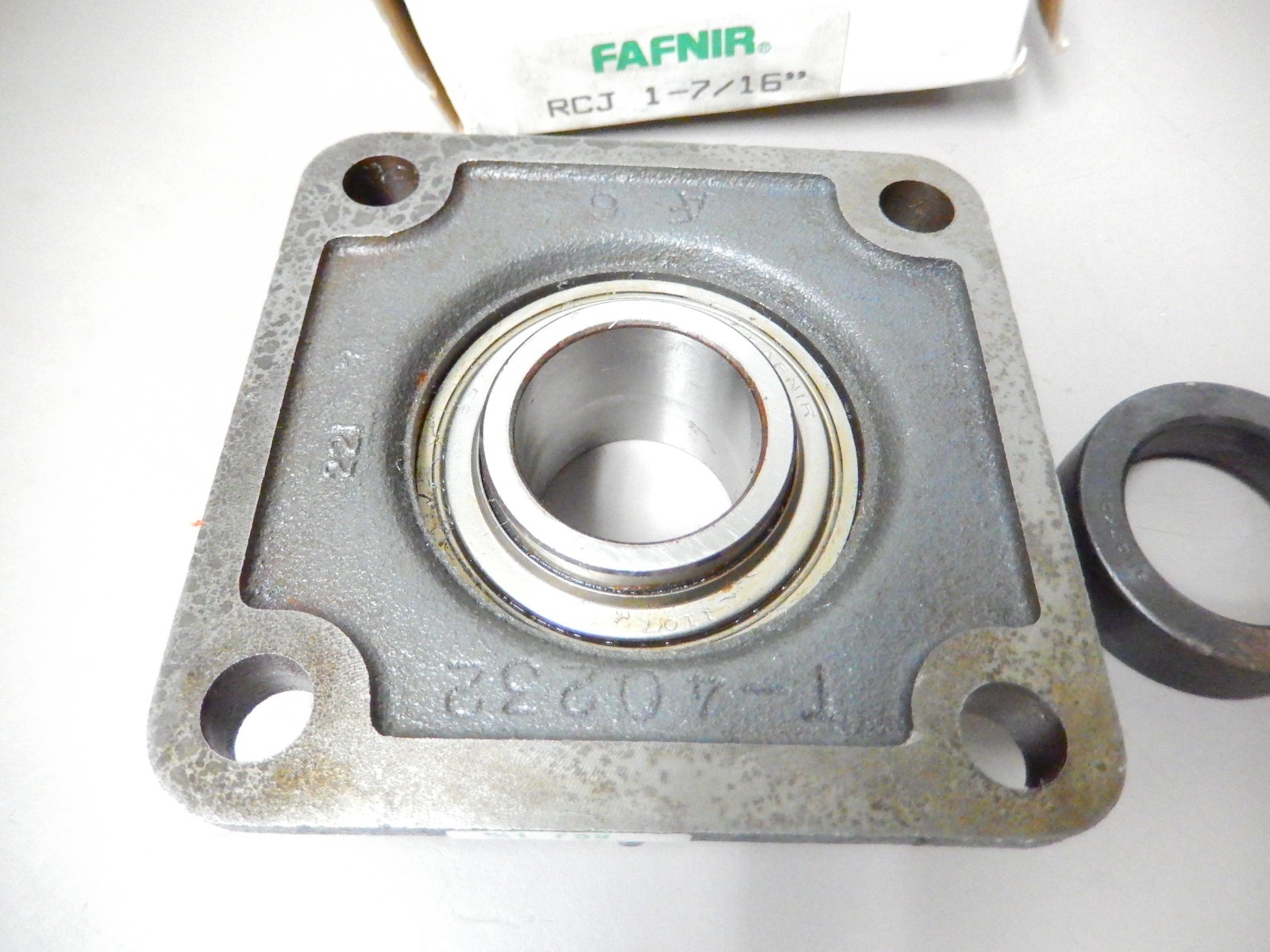 Fafnir RCJ 1 7/16 Flange Bearing 4 Bolt Mount With Collar 1-7/16″ Bore